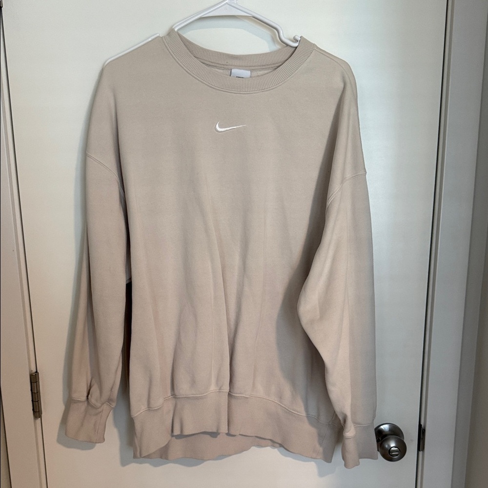 Nike Men's Beige Crewneck Sweater